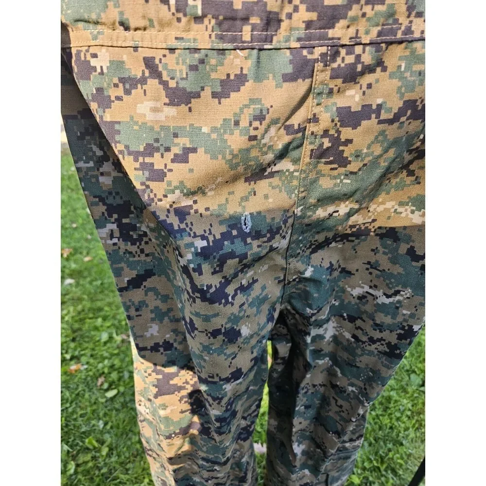 USMC Woodland Digital Camouflage Coveralls Flyers S.O.C. Sz M 28/P Regular‎
